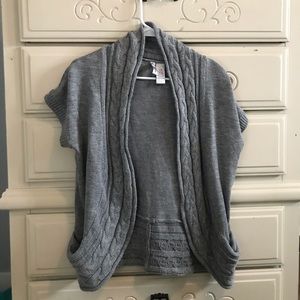 Grey knit cut off sweater